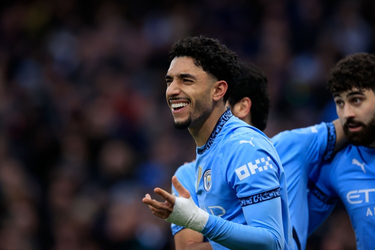 星空体育-吉拉西7轮进球荒！图片报：多特考虑买前锋但难承担马尔穆什薪资