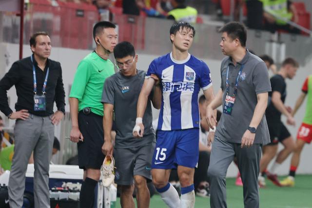 星空体育官方入口-明天左脚骨裂恐缺阵数月 于根伟：球队伤病太多了！